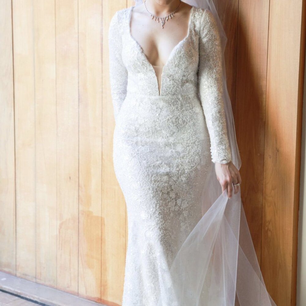 Rivini "Jade" Wedding Dress – Elegant & Timeless - Picture 2 of 6